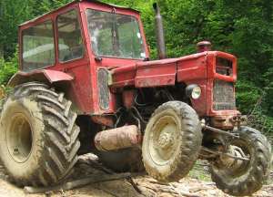 Vand tractor U651 echipat forestier